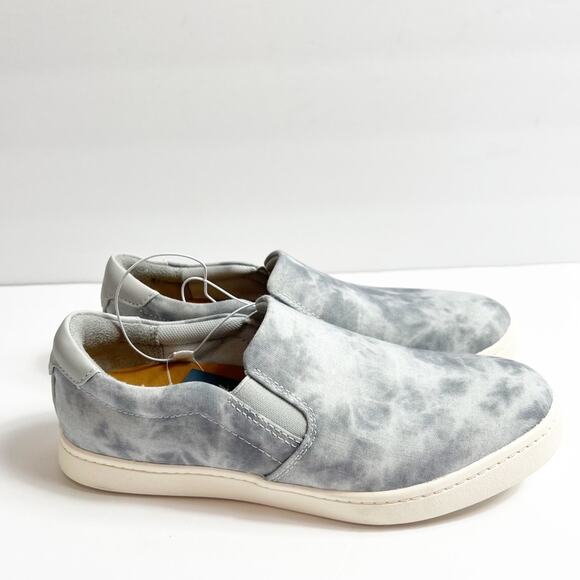 Universal Thread Kelsey Sneakers Ultimate Comfort Gray Size 5 Brand New - Picture 1 of 5